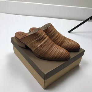 Kanna Size 10 Leather Mules